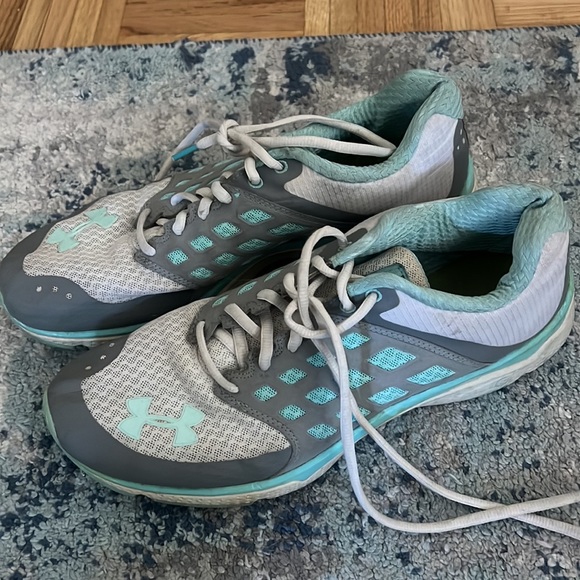 Under armor size 11 sneakers - Picture 2 of 2